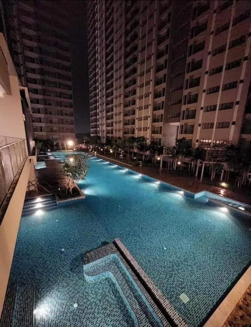 Apartamento Youth City Nilai Cozy View Exterior foto